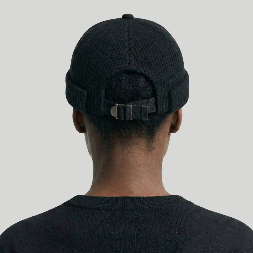 Bonnet Docker Mixte Noir Maille Côtelée Sangle Ajustable