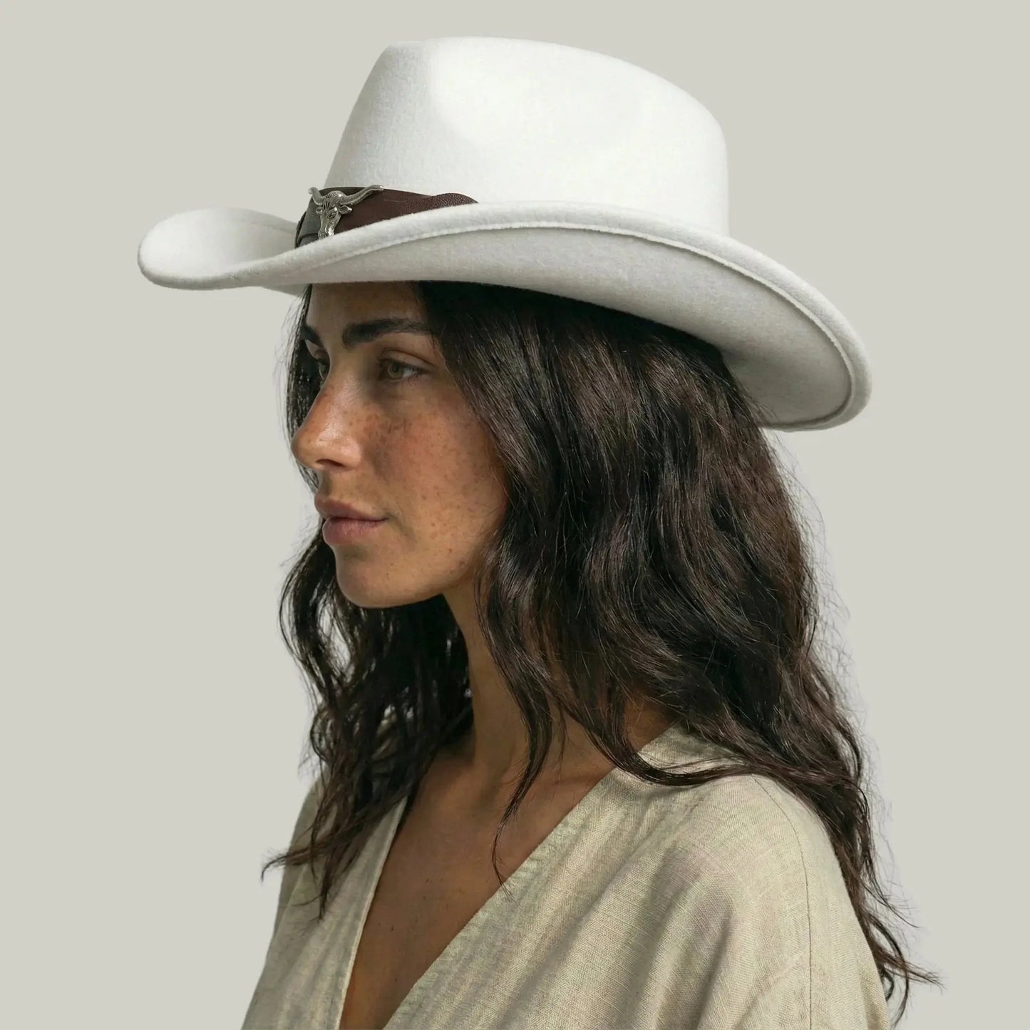 Chapeau Cowboy Blanc Mixte Feutre Bandeau Taureau Cuir Maison Shelby