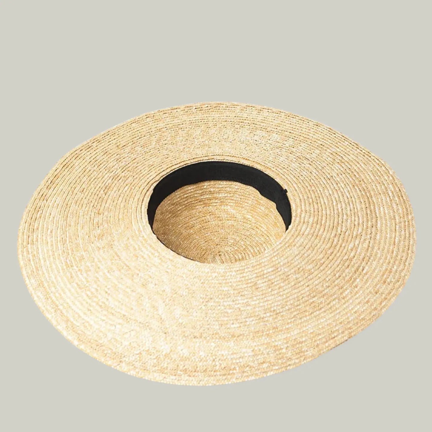 Chapeau de Paille Femme Beige – Grand Bord Ruban Noir Maison Shelby