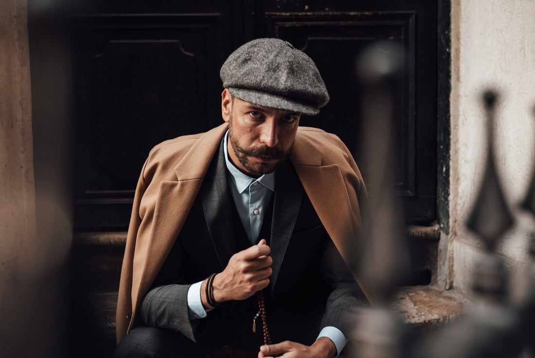 Casquette plate homme : comment la choisir et la porter ?