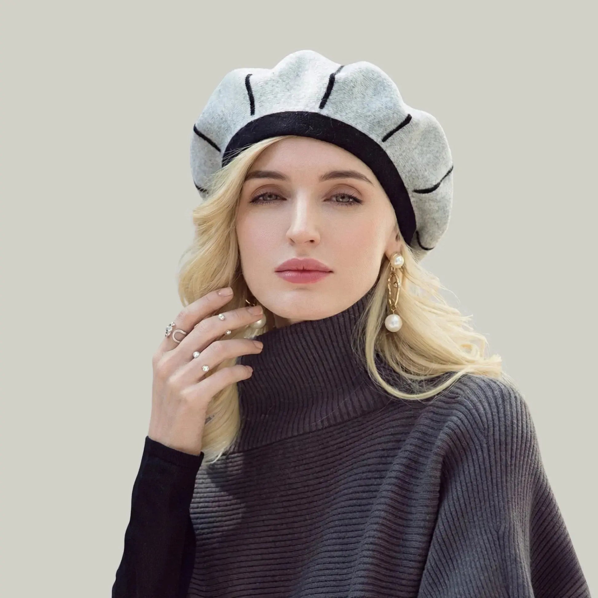 Béret Basque Femme Laine Gris Clair Coutures Apparentes Maison Shelby
