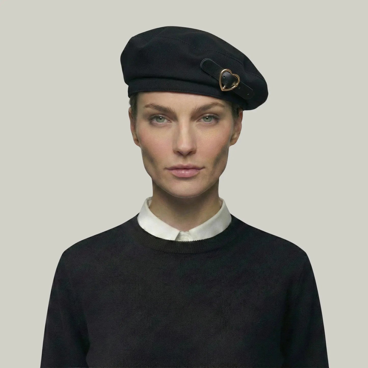 Béret Basque Femme Noir Boucle Cœur Dorée Maison Shelby
