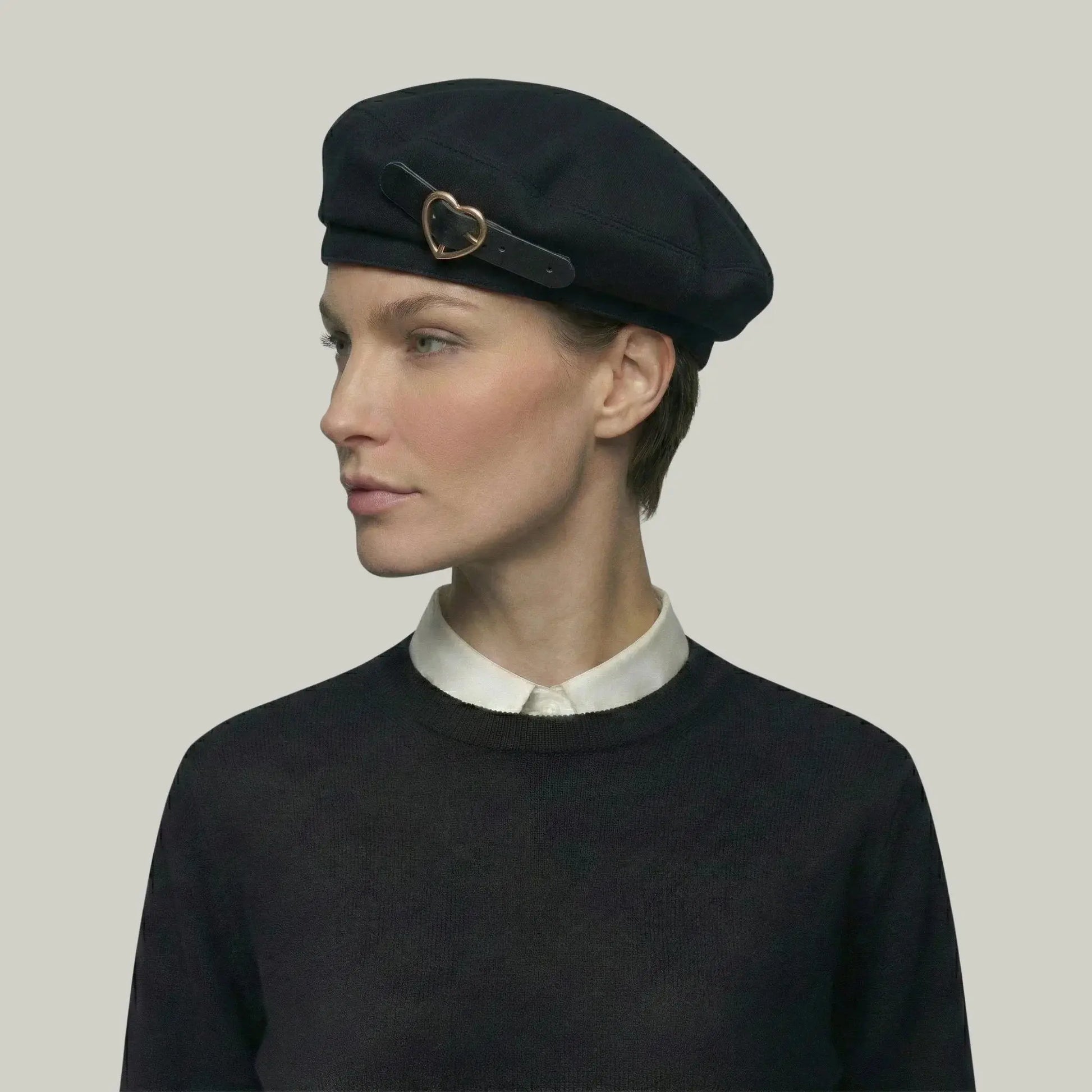 Béret Basque Femme Noir Boucle Cœur Dorée Maison Shelby