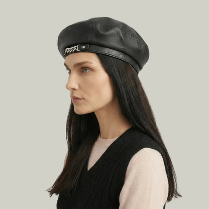 Béret Basque Femme Simili Cuir Blanc Chaîne Argentée Maison Shelby