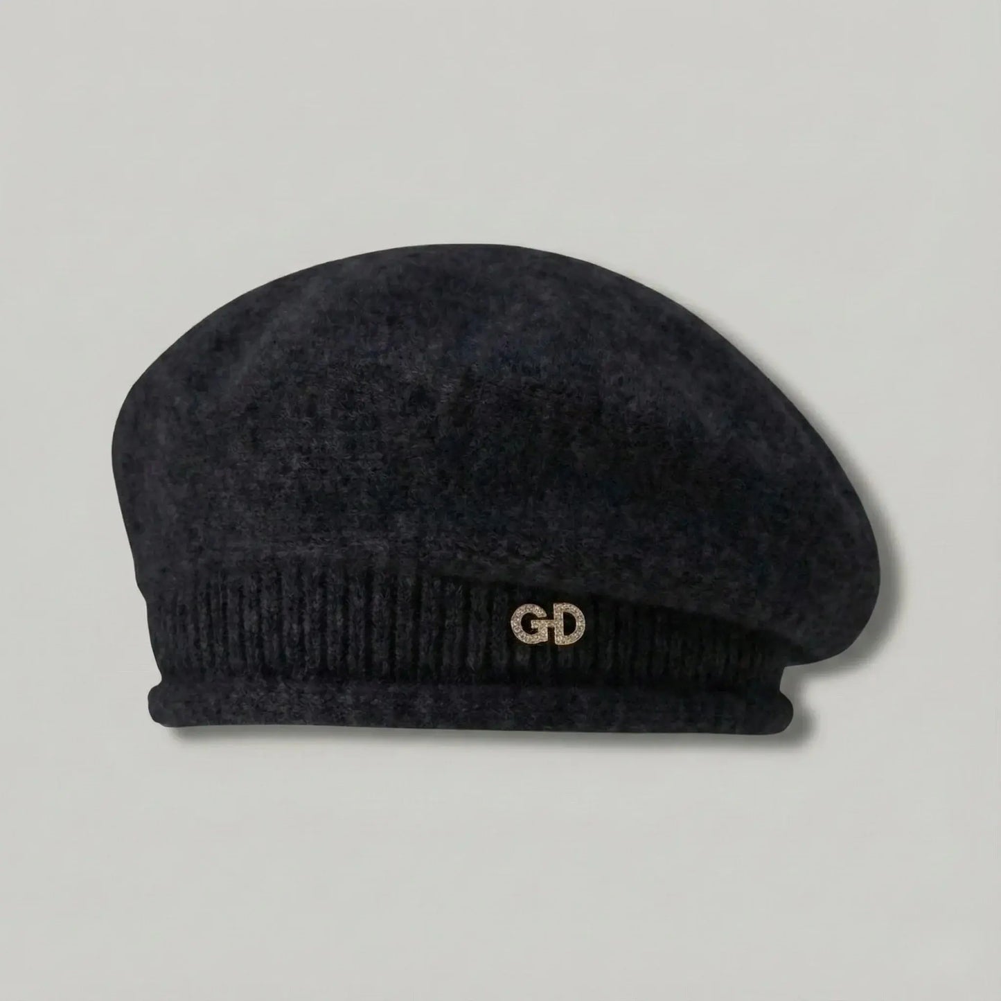 Béret Basque Femme Velours Noir Logo Doré Maison Shelby