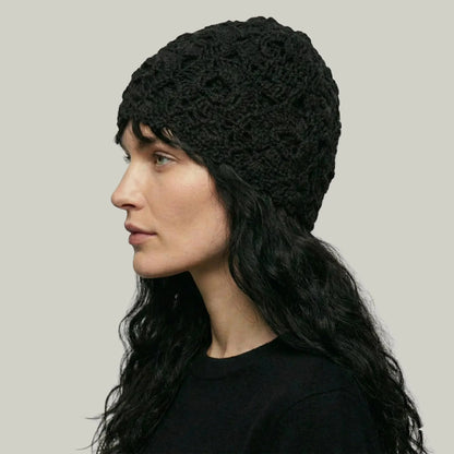 Bonnet Crochet Femme Noir – Relief Floral Grande Fleur Maison Shelby