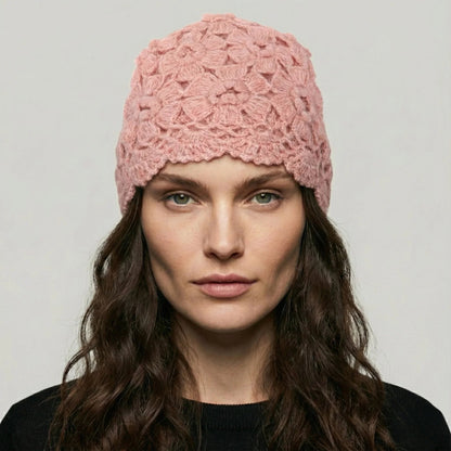 Bonnet Crochet Femme Rose Poudré – Motif Floral Ajouré