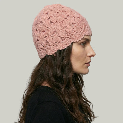 Bonnet Crochet Femme Rose Poudré – Motif Floral Ajouré