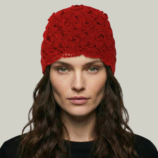 Bonnet Crochet Femme Rouge – Motif Floral Fait Main Maison Shelby