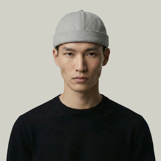 Bonnet Docker Gris Broderie Croix Homme Femme – Réglable Maison Shelby
