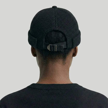 Bonnet Docker Mixte Noir Maille Côtelée Sangle Ajustable