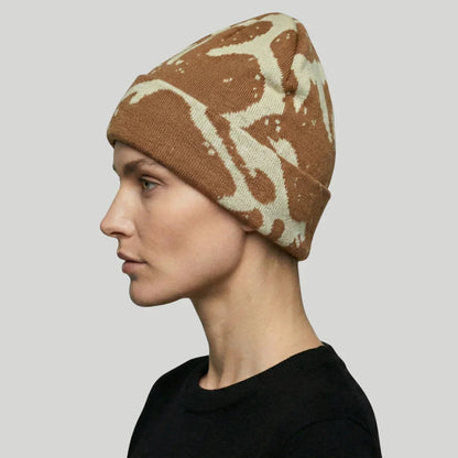 Bonnet Streetwear Mixte Camel Motif Marbré Crème