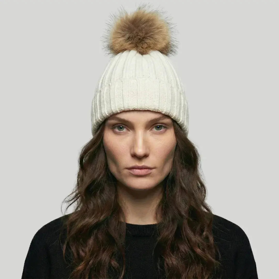 Bonnet Tricot Femme Ivoire Pompon Fourrure Naturelle Maison Shelby