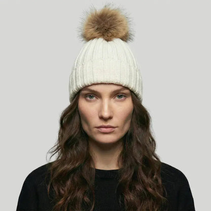 Bonnet Tricot Femme Ivoire Pompon Fourrure Naturelle Maison Shelby