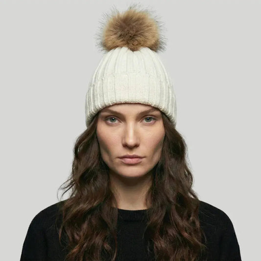 Bonnet Tricot Femme Ivoire Pompon Fourrure Naturelle Maison Shelby