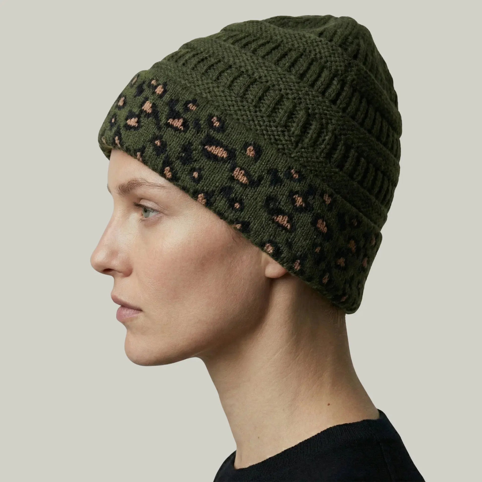 Bonnet Tricot Femme Kaki Revers Imprimé Léopard Maison Shelby
