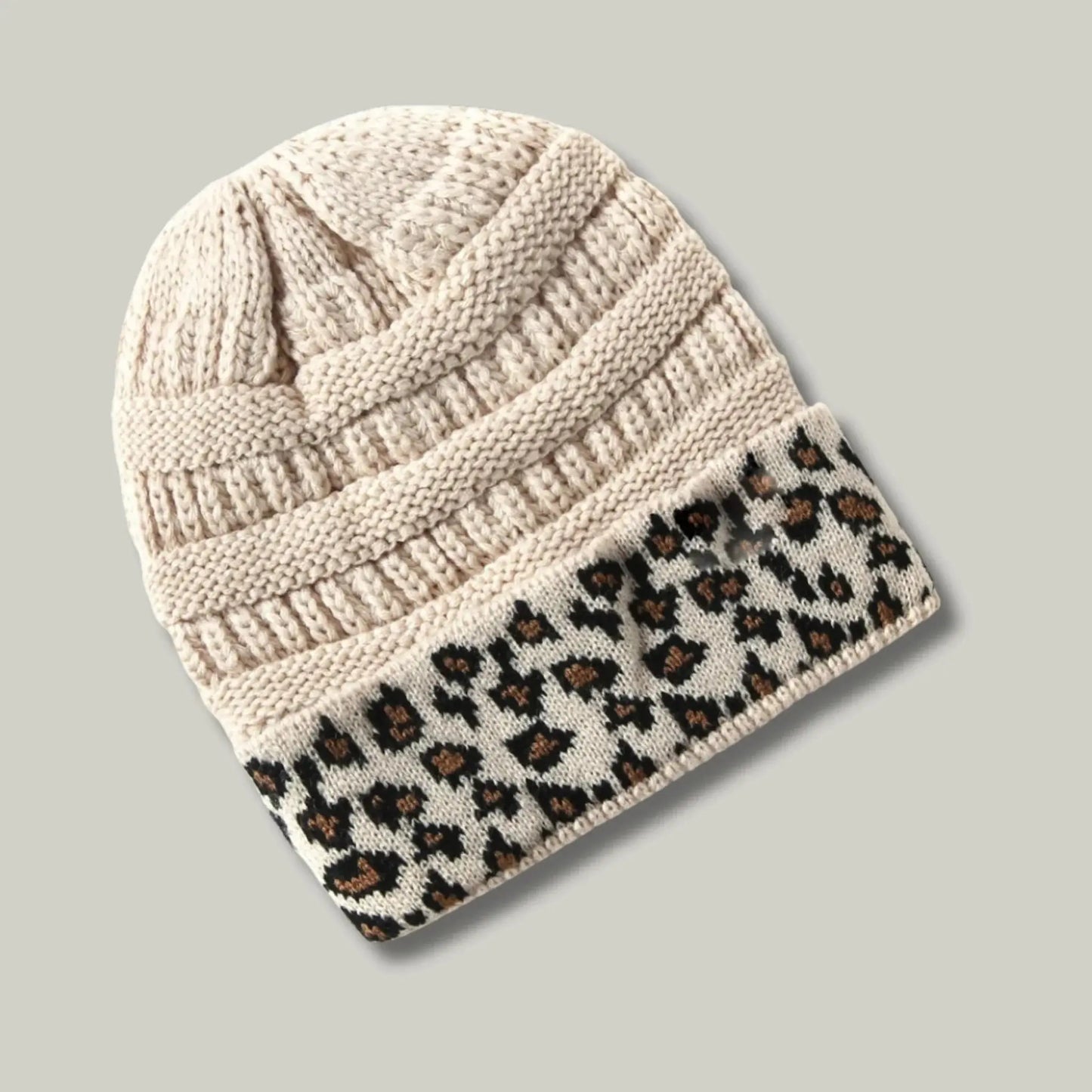 Bonnet Tricot Femme Sable Revers Imprimé Léopard Noir Maison Shelby