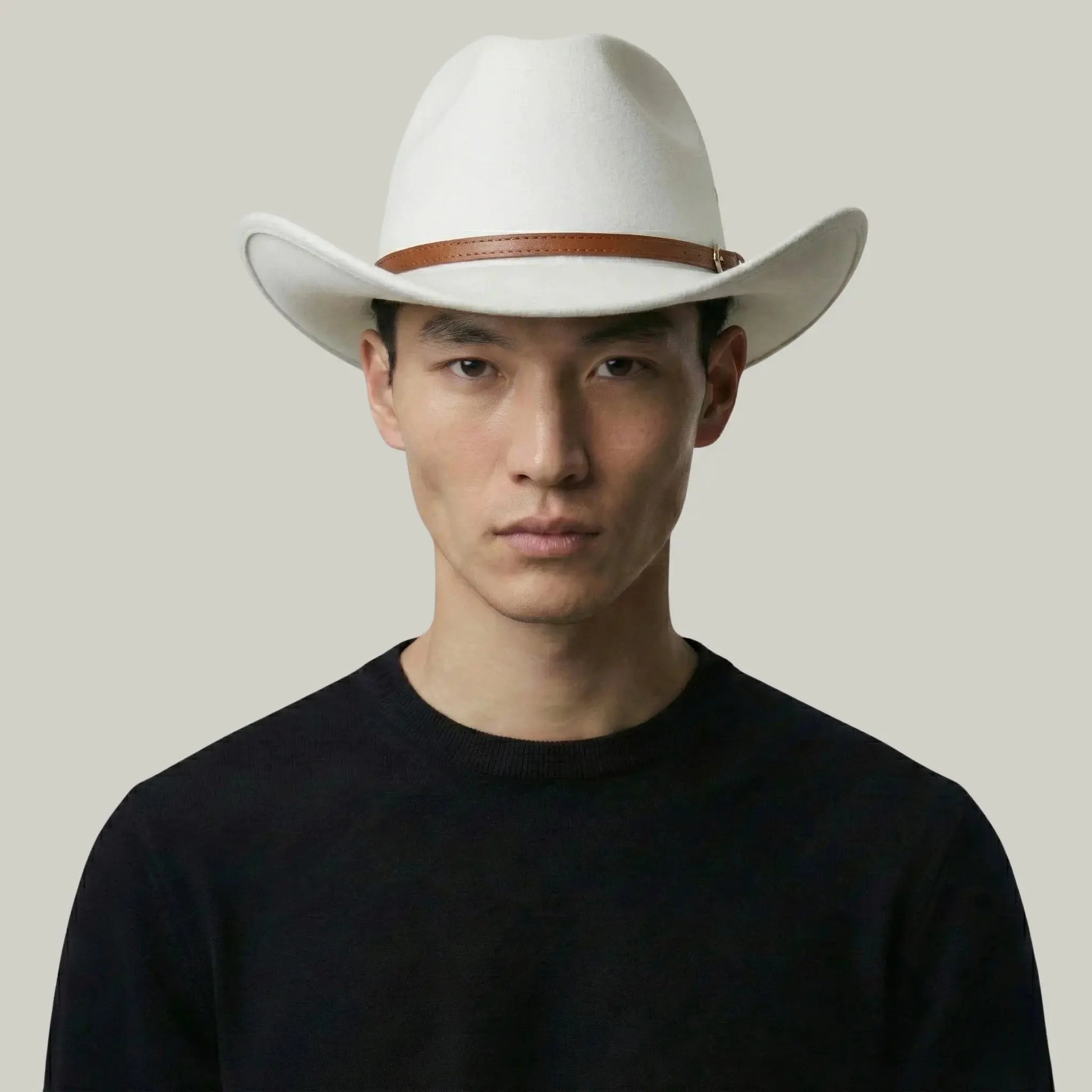 Chapeau Cowboy Blanc Homme Feutre Bandeau Cuir Cognac Maison Shelby