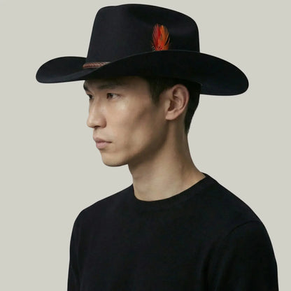 Chapeau Cowboy Noir Homme Plume Rouge et Noire Maison Shelby