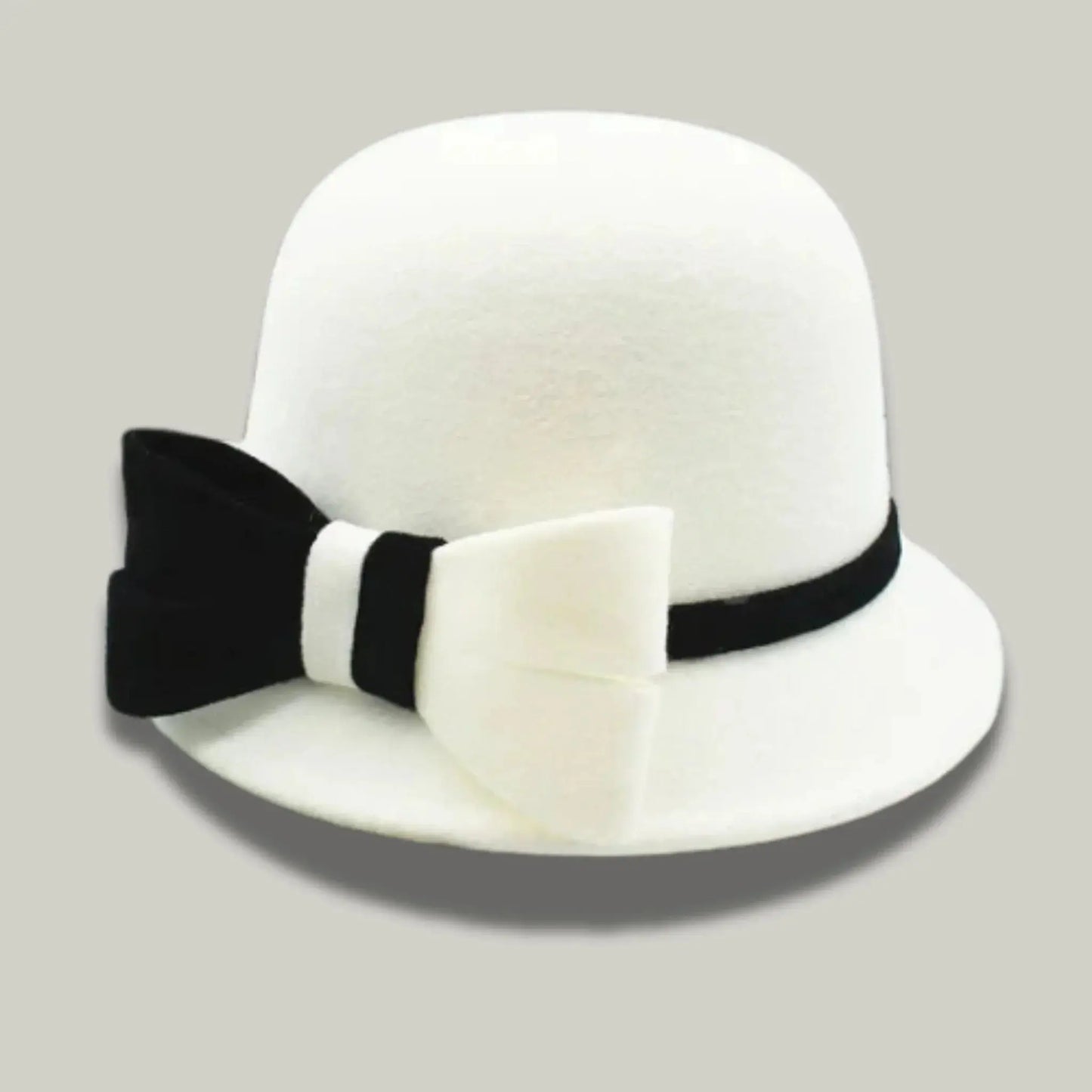 Chapeau Melon Femme Blanc – Nœud Bicolore Cérémonie Maison Shelby