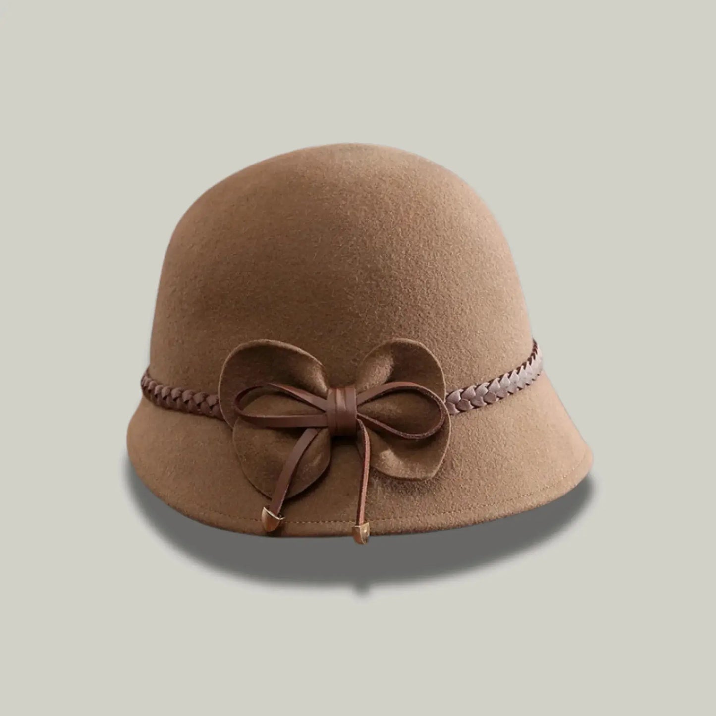 Chapeau Melon Femme Camel – Nœud et Lacet Tressé Maison Shelby