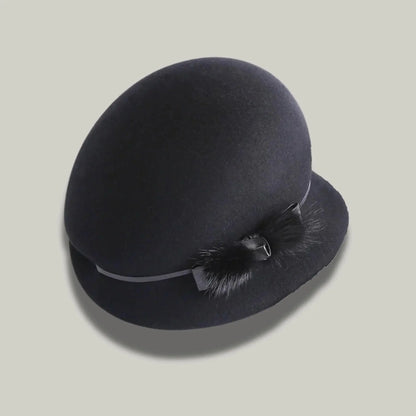Chapeau Melon Femme Noir – Ornement Plumes Raffiné Maison Shelby