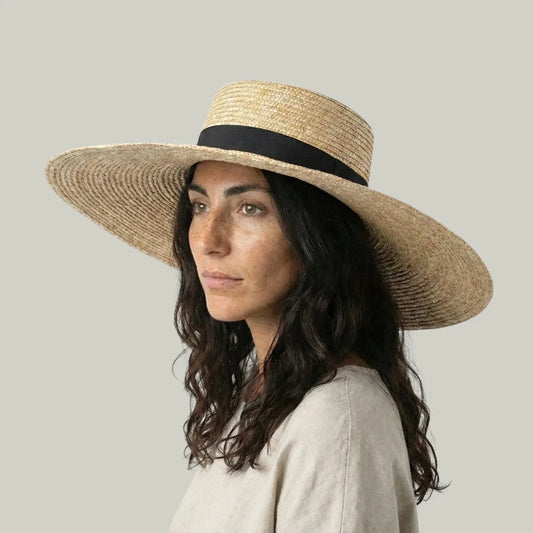 Chapeau de Paille Femme Beige – Grand Bord Ruban Noir Maison Shelby