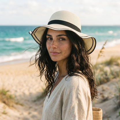Chapeau de Paille Femme Blanc – Nœud Noir Élégant