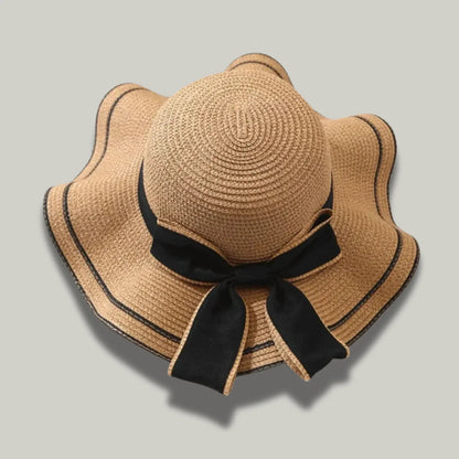 Chapeau de Paille Femme Camel – Nœud Noir Élégant